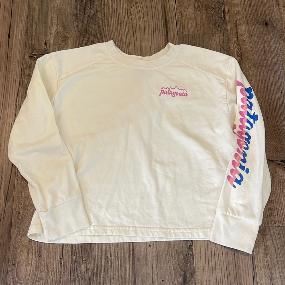 Patagonia Girls' Cream Long-Sleeve Logo Tee